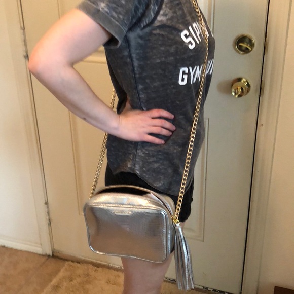 Victoria Secret Silver purse with metal strap! ** - Picture 4 of 8
